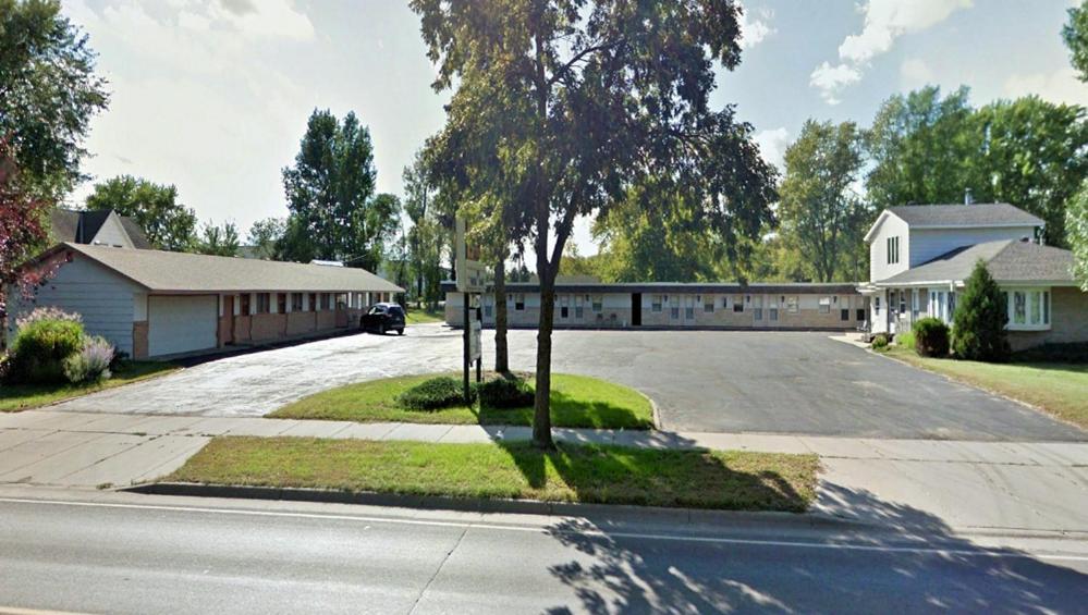 Budget Inn - Long Prairie image 12